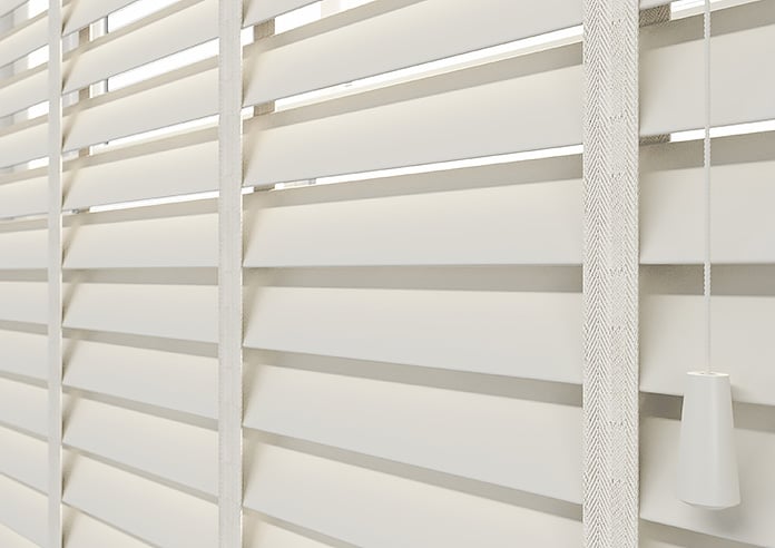 Malmo Deluxe, Ivory - Motorised Venetian Blind - Image 4